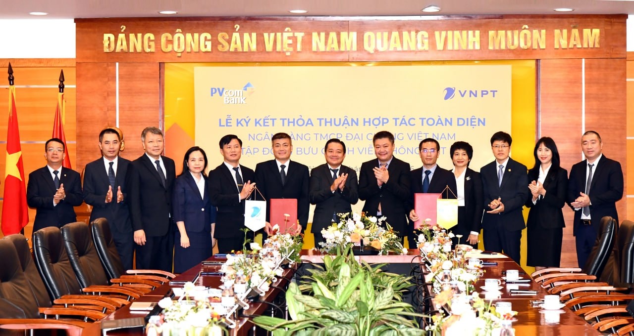 PVcomBank và VNPT hợp tác chiến lược, kết nối sức mạnh tài chính và công nghệ số