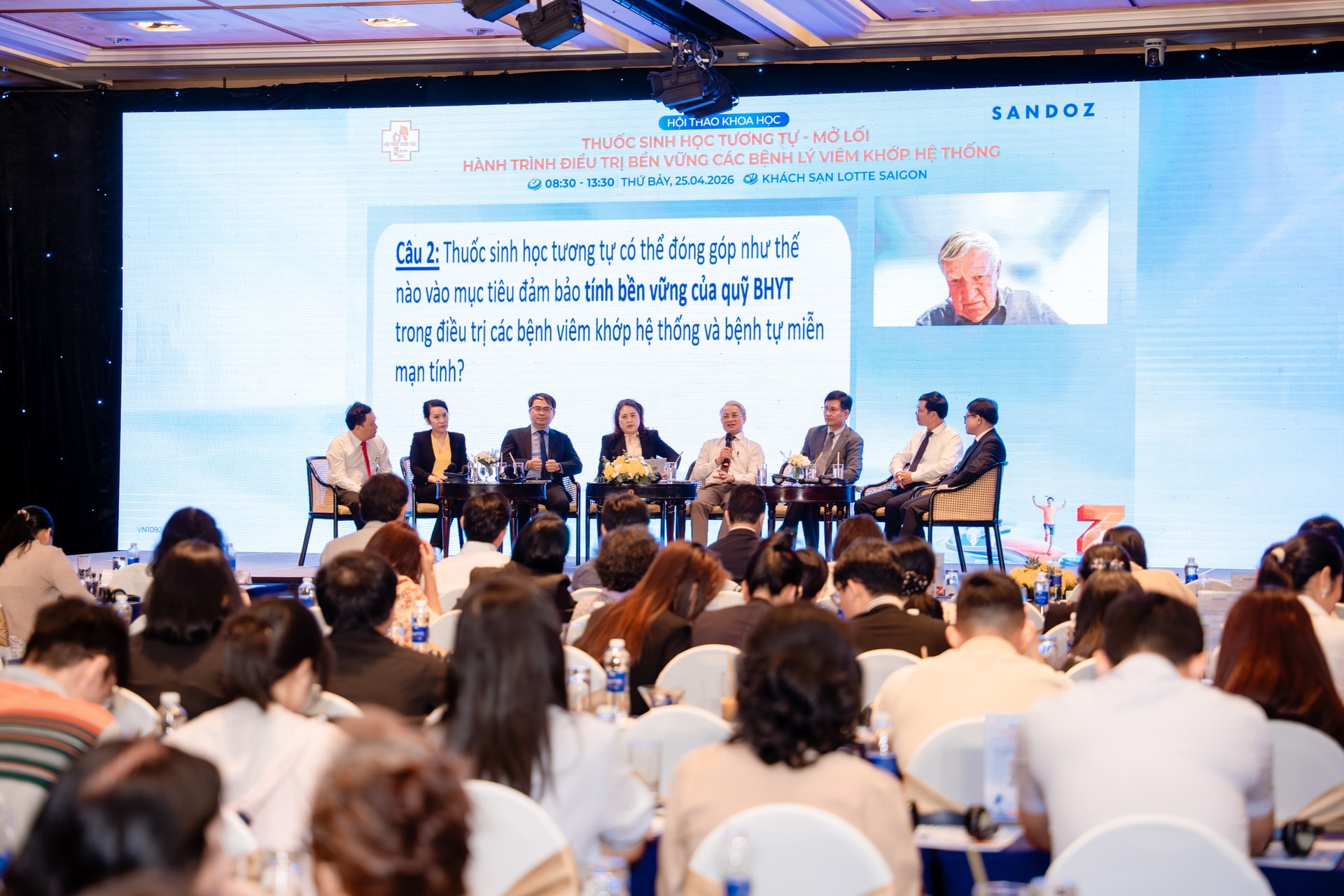 Phiên thảo luận trong Hội thảo khoa học tại TPHCM