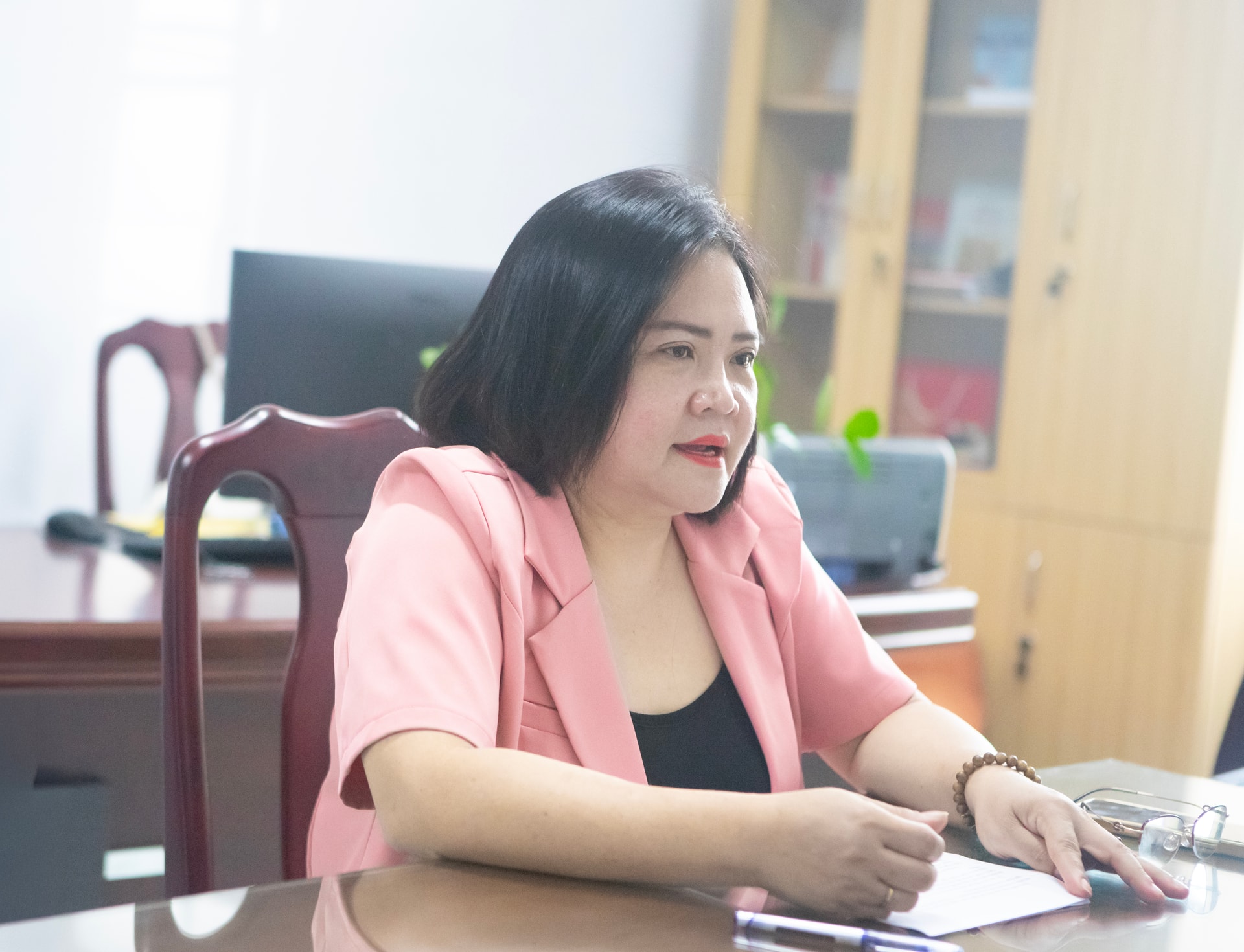 Ảnh 1- Bà Nguyễn Thị Hương - Giám đốc Nhà hát NT Truyền thống