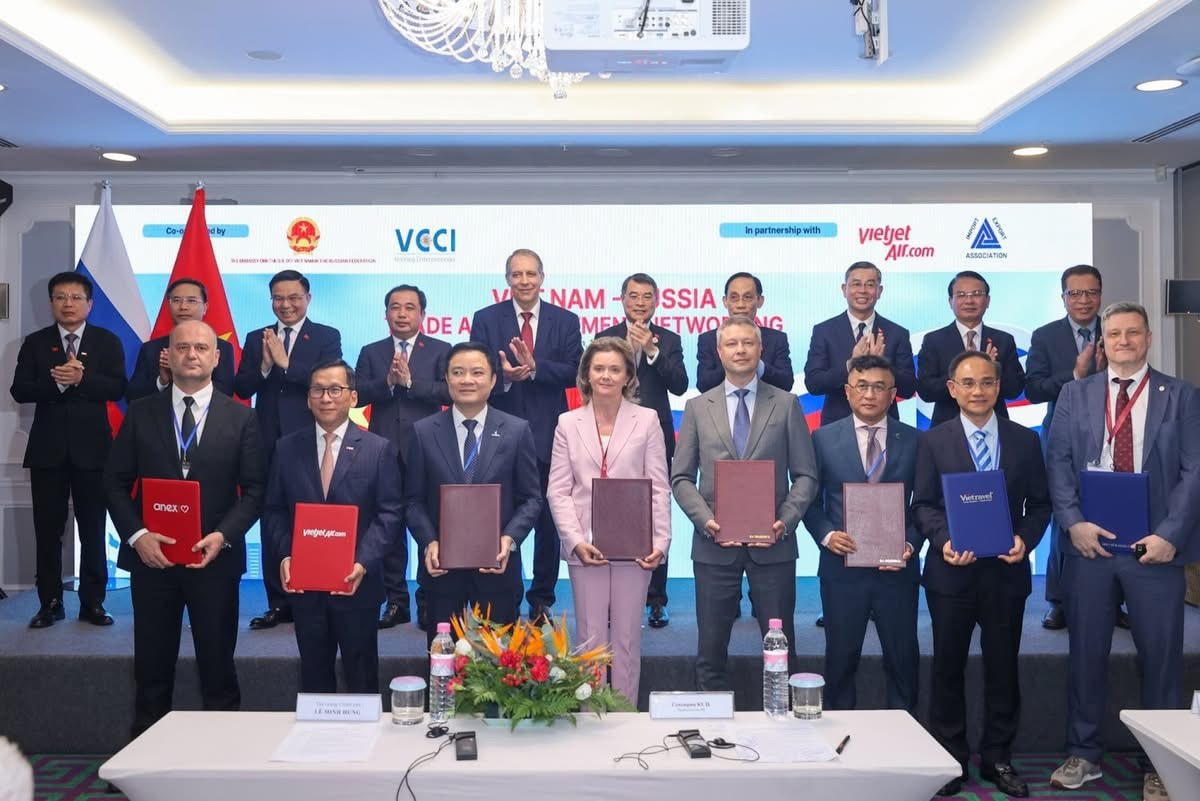 Nhiều thỏa thuận thương mại trong các lĩnh vực 2 bên có thế mạnh Ký thỏa thuận hợp tác dầu khí PVN với đối tác Nga ý thỏa thuận hợp tác dầu khí PVN với đối tác Nga