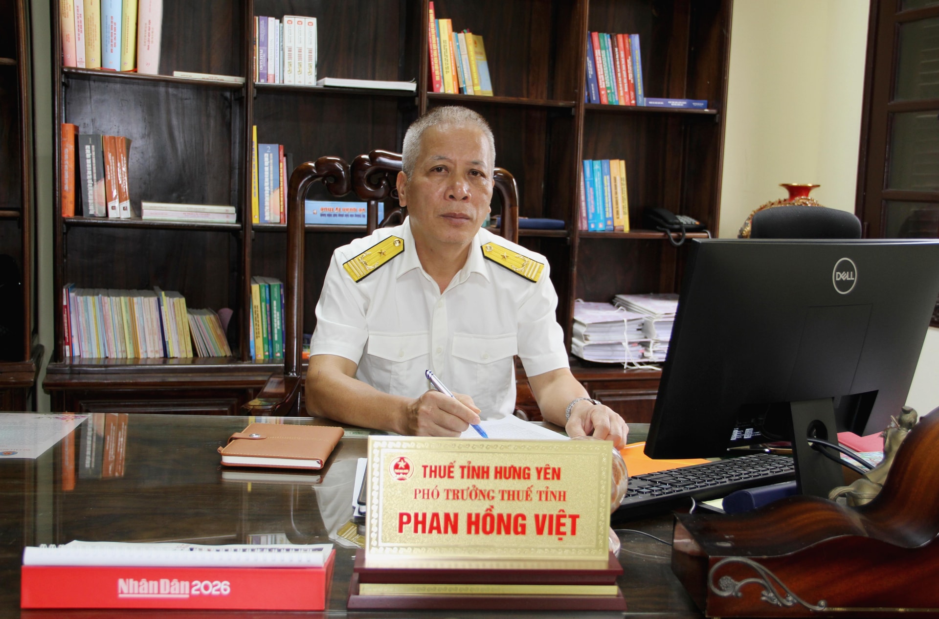 phan hồng việt