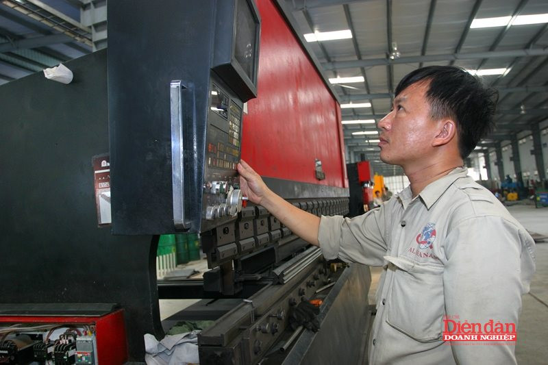 luat-doanh-nghiep-nho-va-vua-24.6.2.jpg