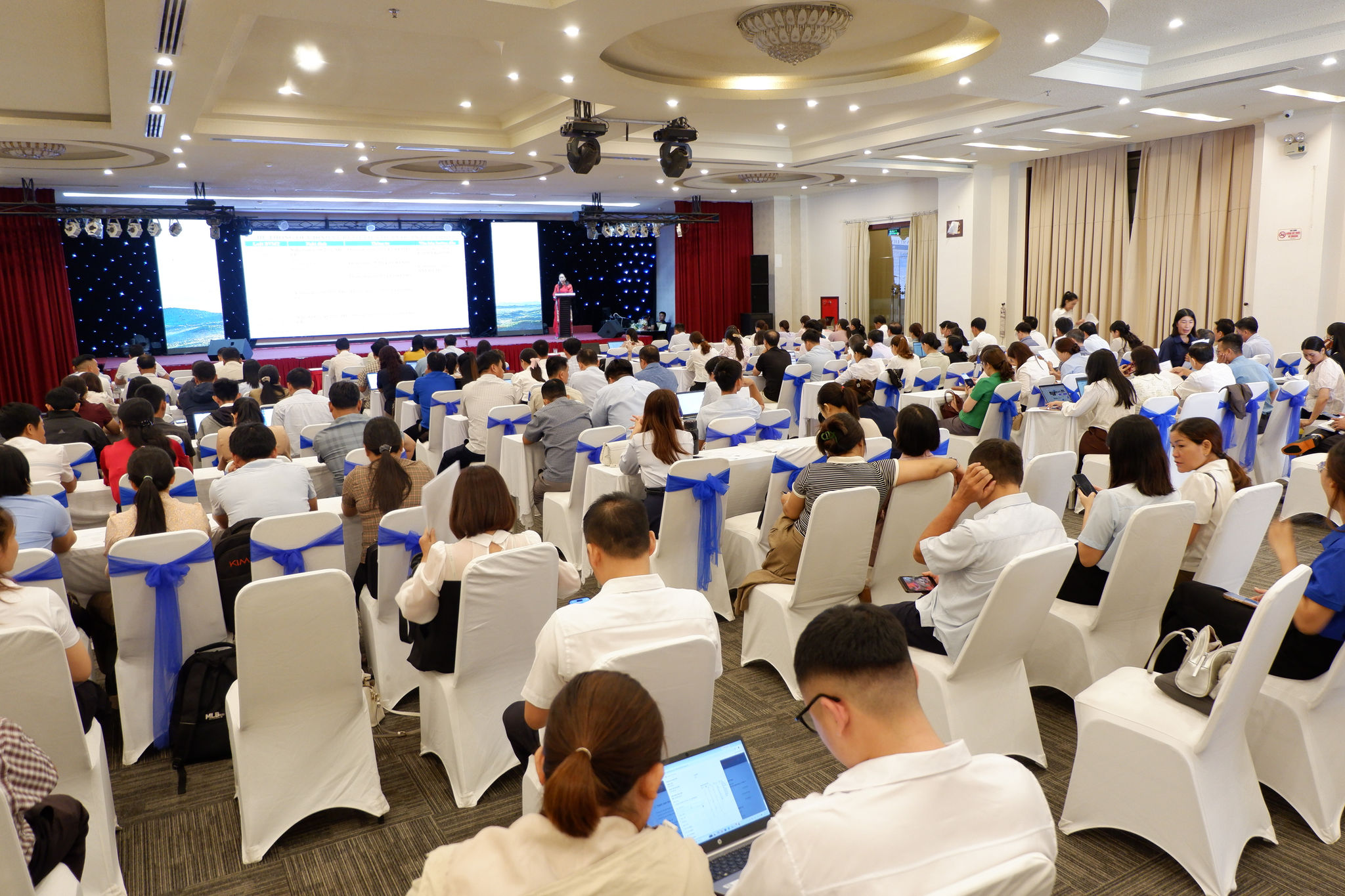Đắk Lắk tập huấn nâng cao năng lực quản lý chất thải rắn sinh hoạt và bảo vệ môi trường cộng đồng.