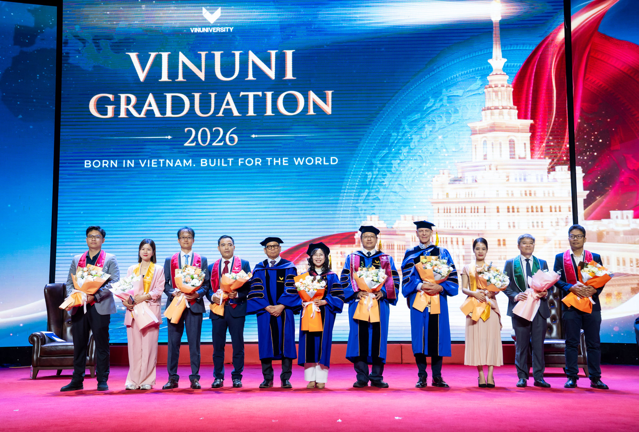 Ảnh 5. Lãnh đạo từ hệ sinh thái Vingroup cùng VinUni xây dựng Tổ hợp Nghiên cứu & Đổi mới sáng tạo V-RIC
