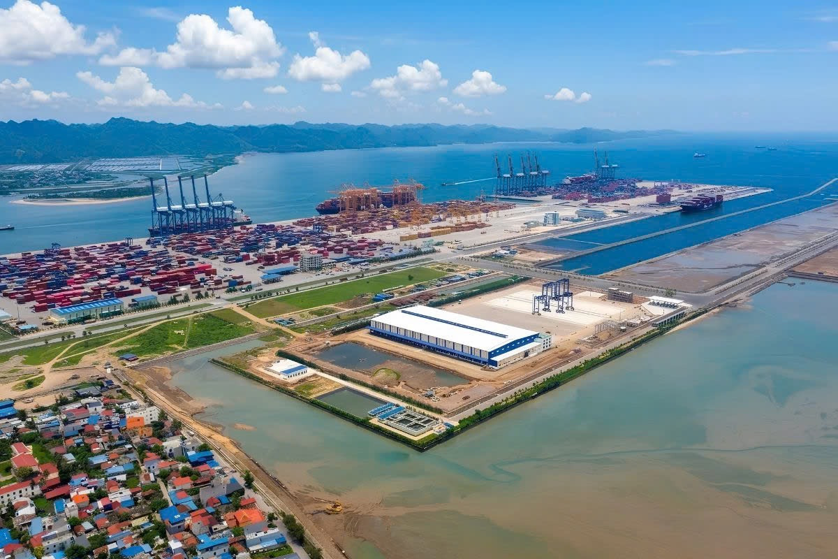 4. Trung tâm logistics TCLH