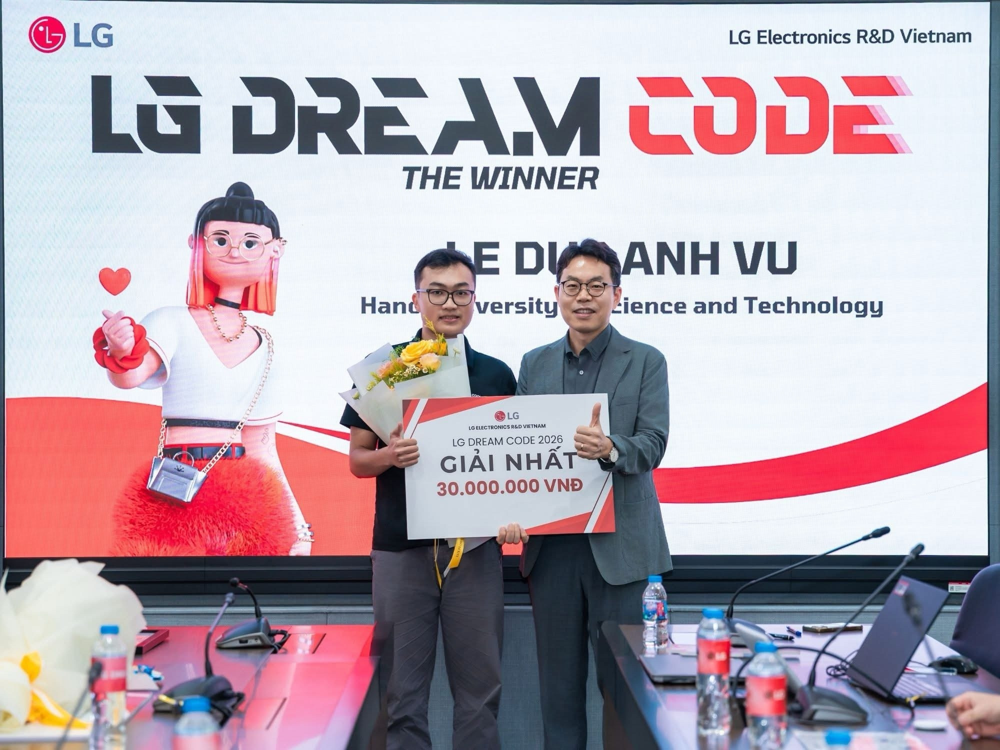 LG Dream Code là cuộc thi lập trình phần mềm thường niên - cầu nối mang tài năng đến với các cơ hội tuyển dụng