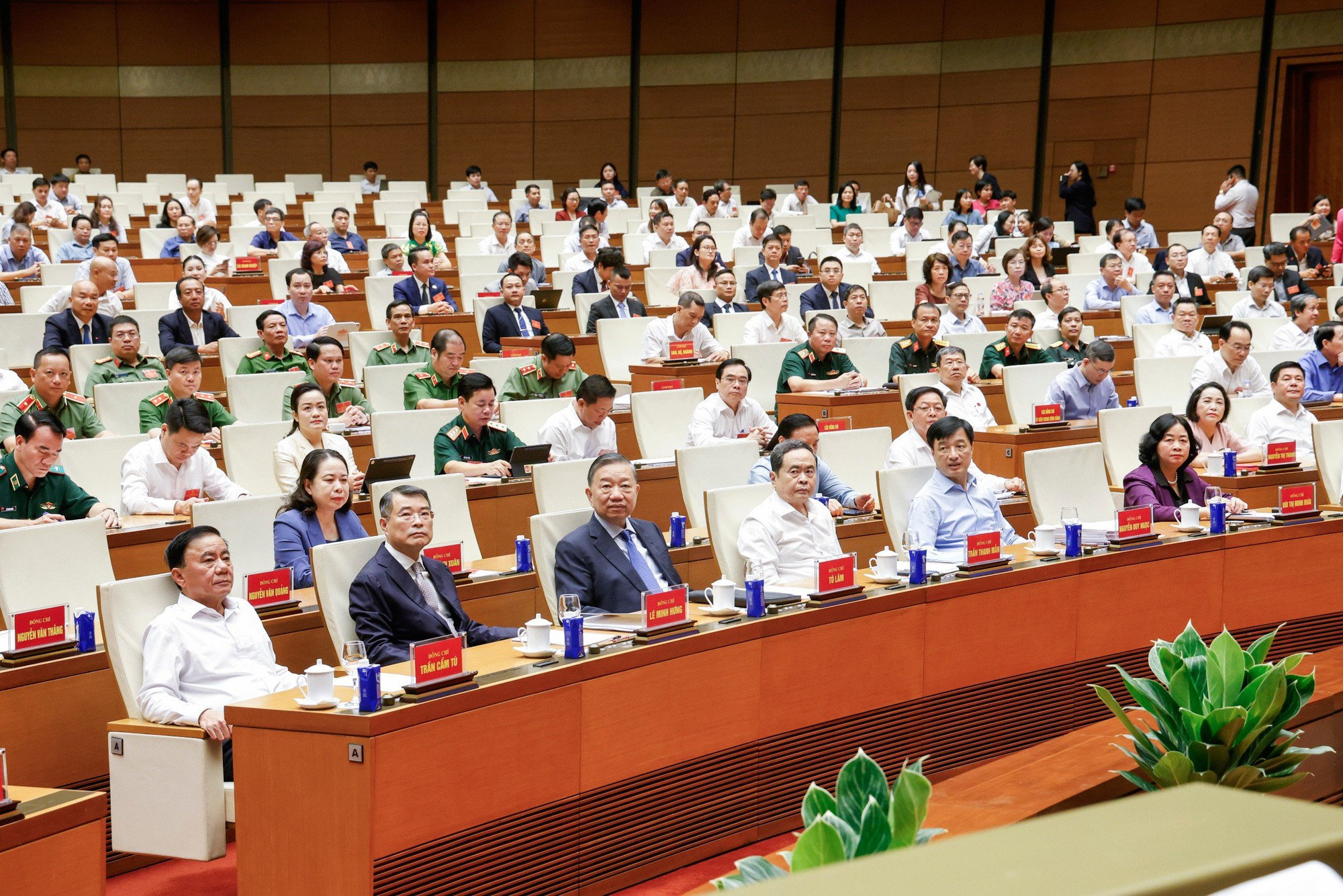 Quán triệt Nghị quyết 10-NQ/TW: Chuyển mạnh từ thu hút FDI sang phát triển hệ sinh thái kinh tế có vốn đầu tư nước ngoài- Ảnh 1.