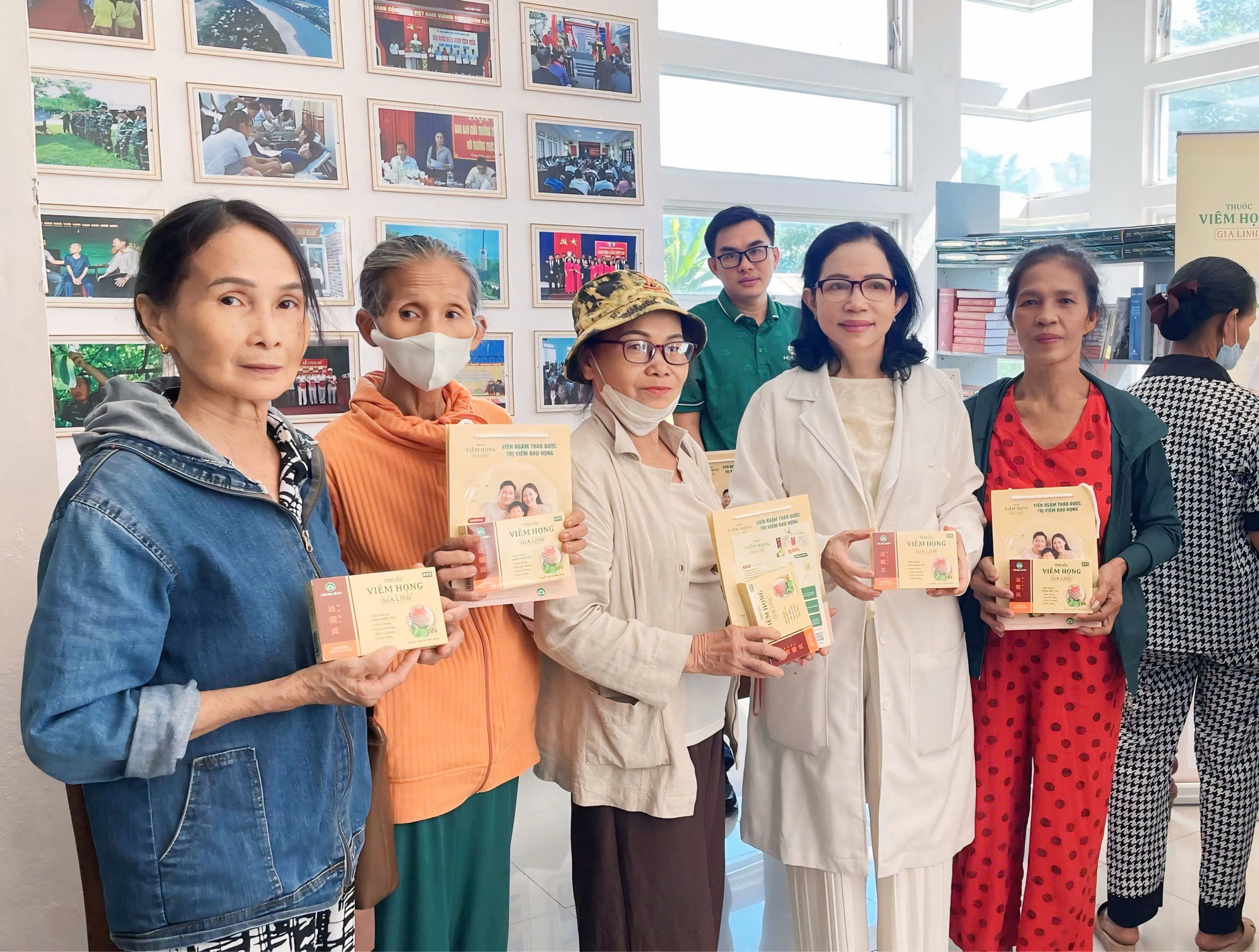 Nhãn hàng Gia Linh đồng hành cùng chương trình khám chữa bệnh miễn phí cho bà con