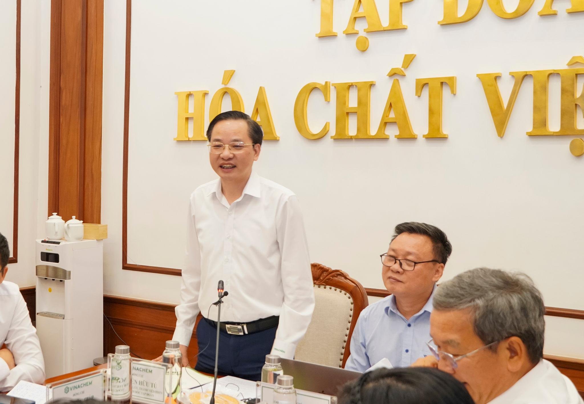 Ông Nguyễn Hữu Tú, Tổng Giám đốc Tập đoàn Hóa chất Việt Nam