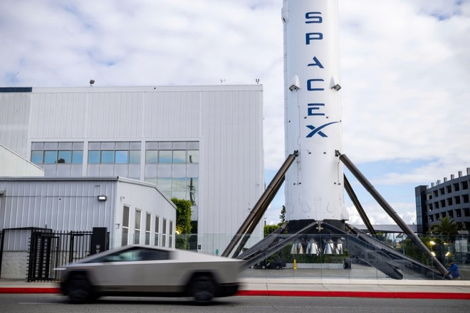 spacex.jpg