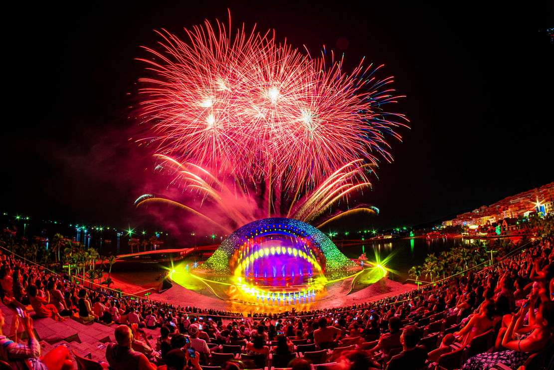 Bản sao của show-kiss-of-the-sea-phu-quoc