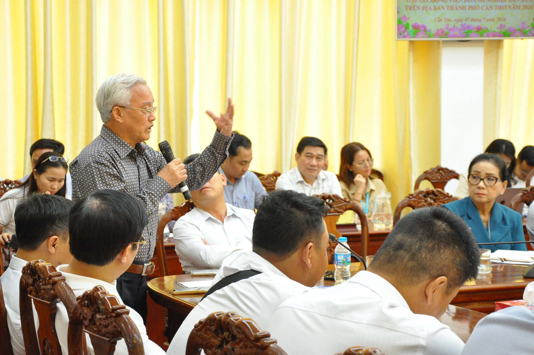 hoi nghi 10