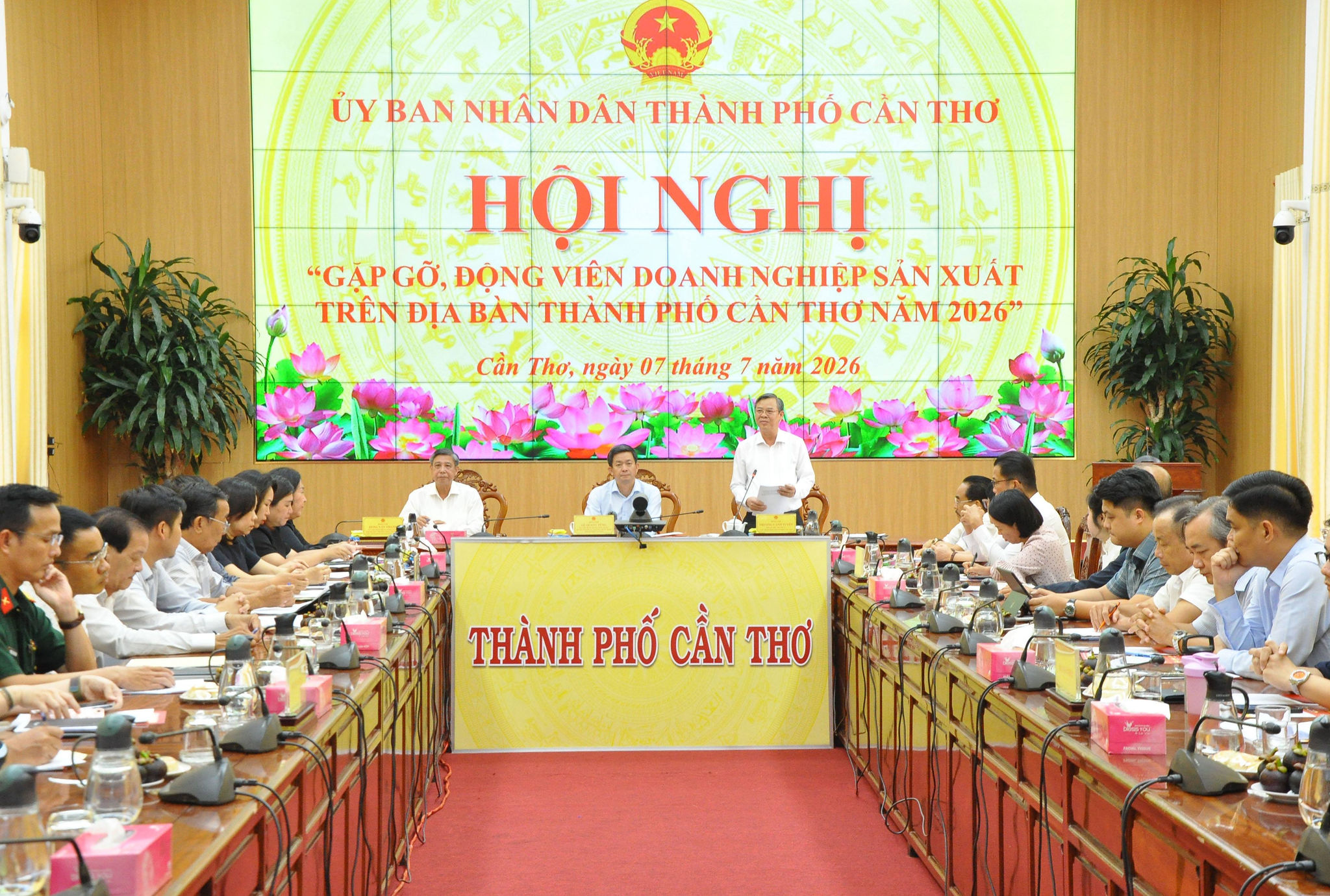 Hoi nghi 3-278347
