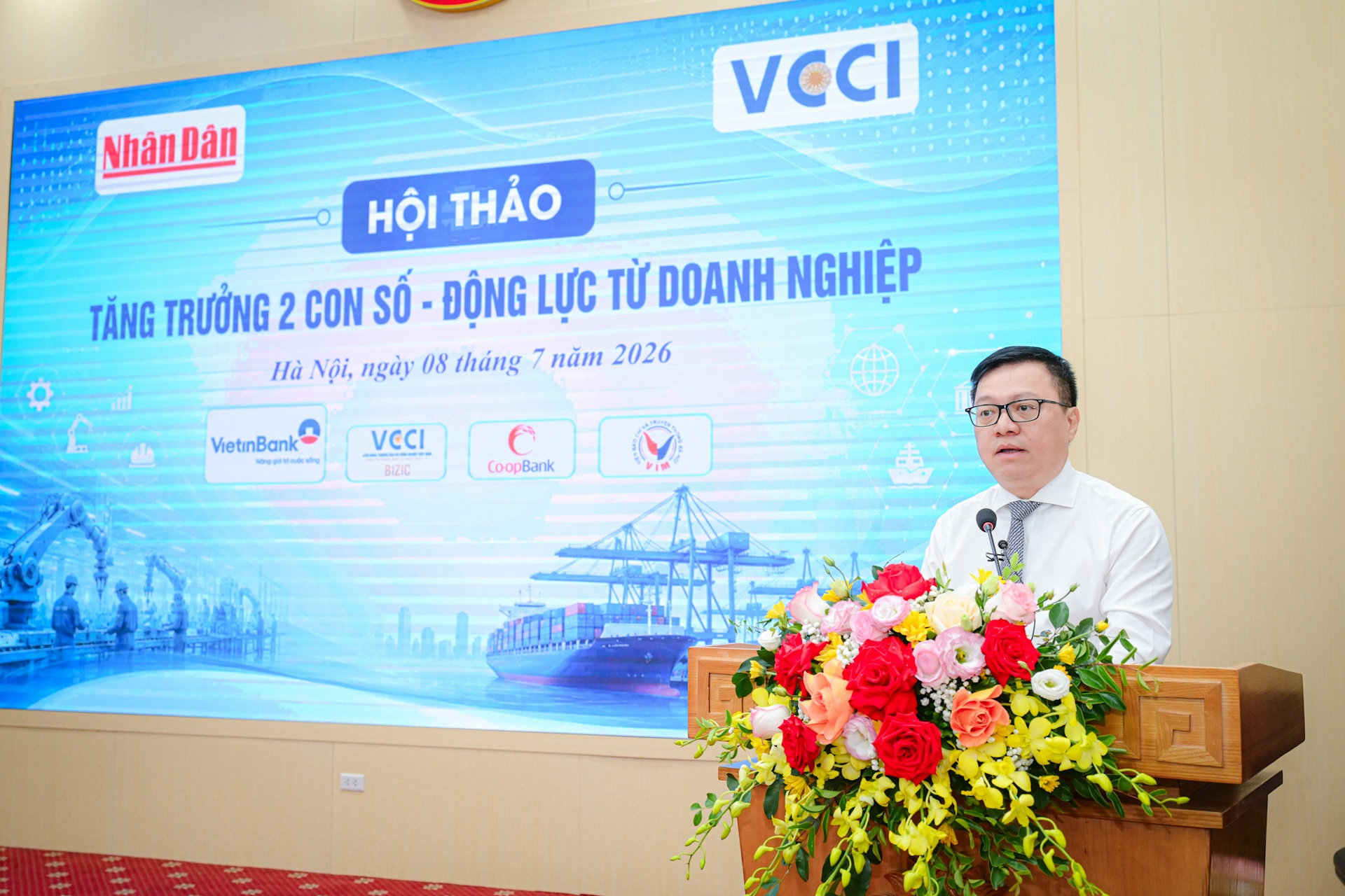 Tổng Biên tập báo Nhân dân ông Lê Quốc Minh Phát biểu khai mạc hội thảo,