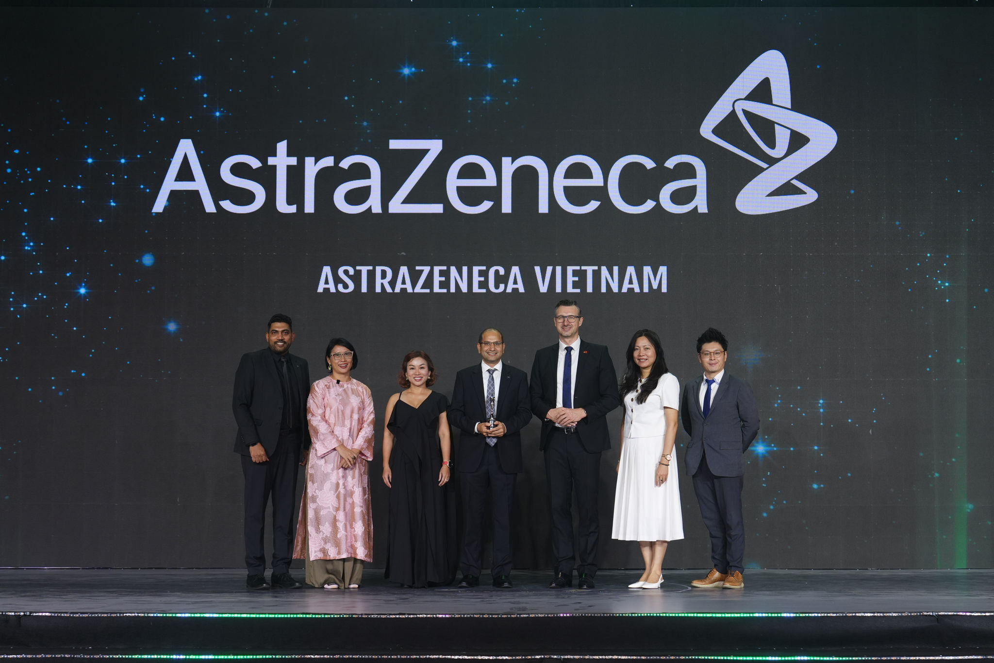 AstraZeneca Việt Nam được HR Asia vinh danh là _Nơi làm việc tốt nhất Châu Á_ và _Nơi làm việc Bền vững_ năm 2026.