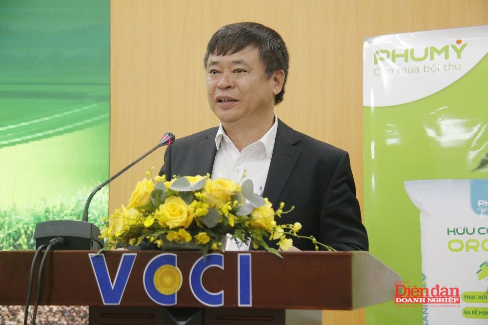 16.2 Ông Trần Ngọc Liêm - Phó Tổng thư ký VCCI kiêm Giám đốc VCCI khu vực TP HCM