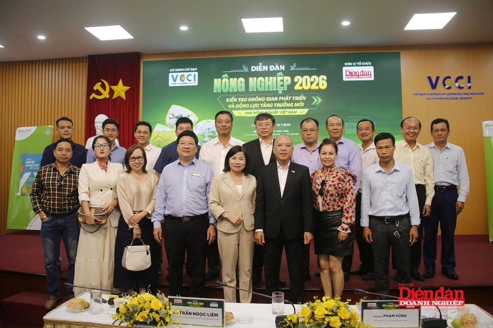 17.2 Hình lưu niệm sau Diễn đàn