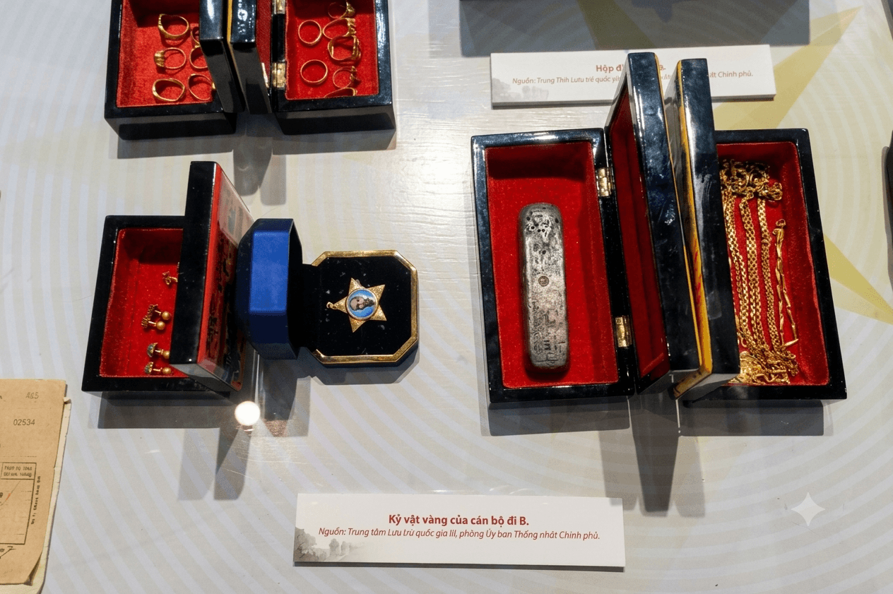 kỷ vật của cán bộ đi B