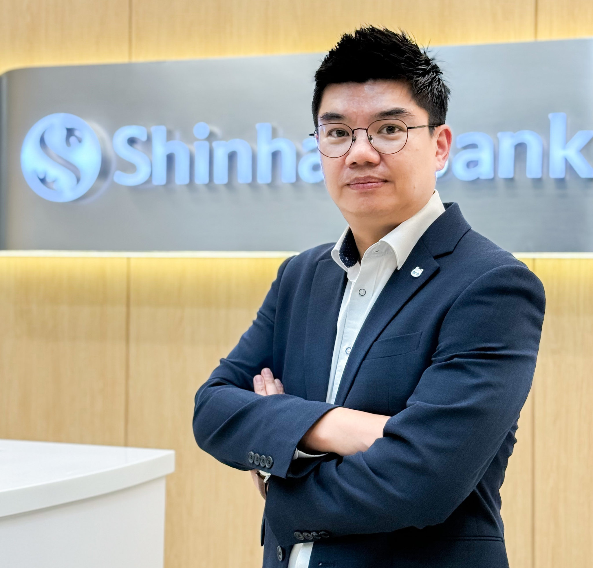 Mr Jung Hyo Chang- Shinhan (1)