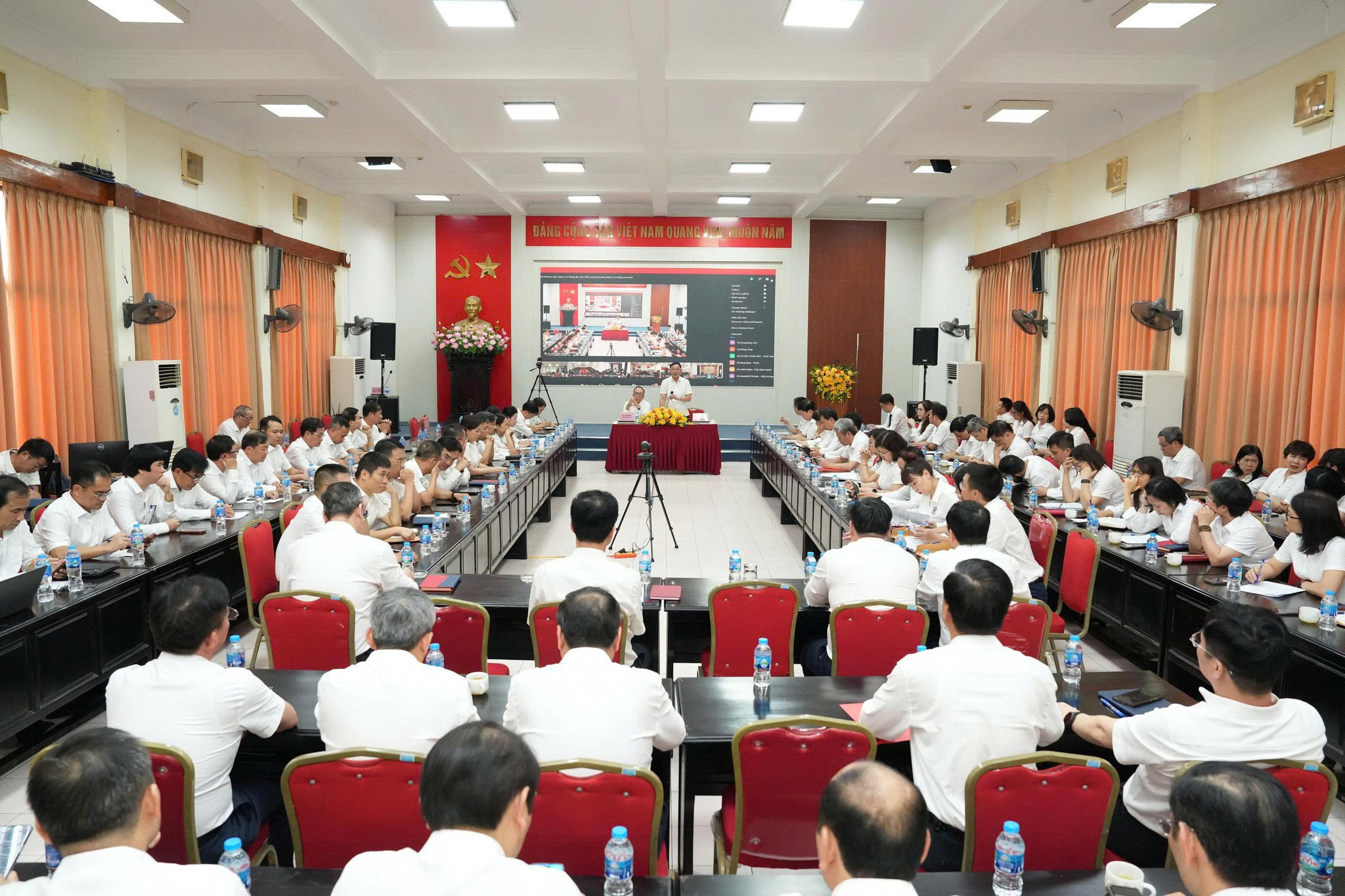 ngân hàng VDB (3)