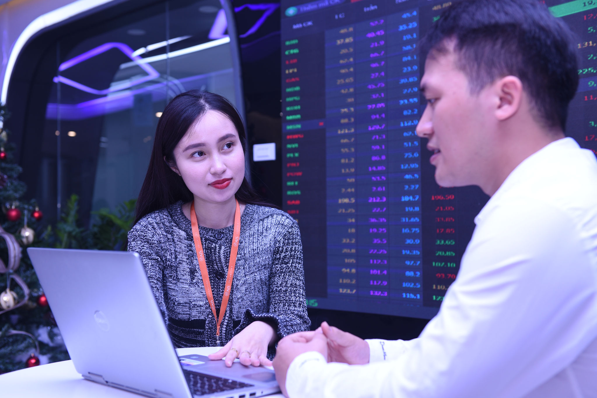 Trước kỳ cơ cấu lịch sử với thời gian đang được 