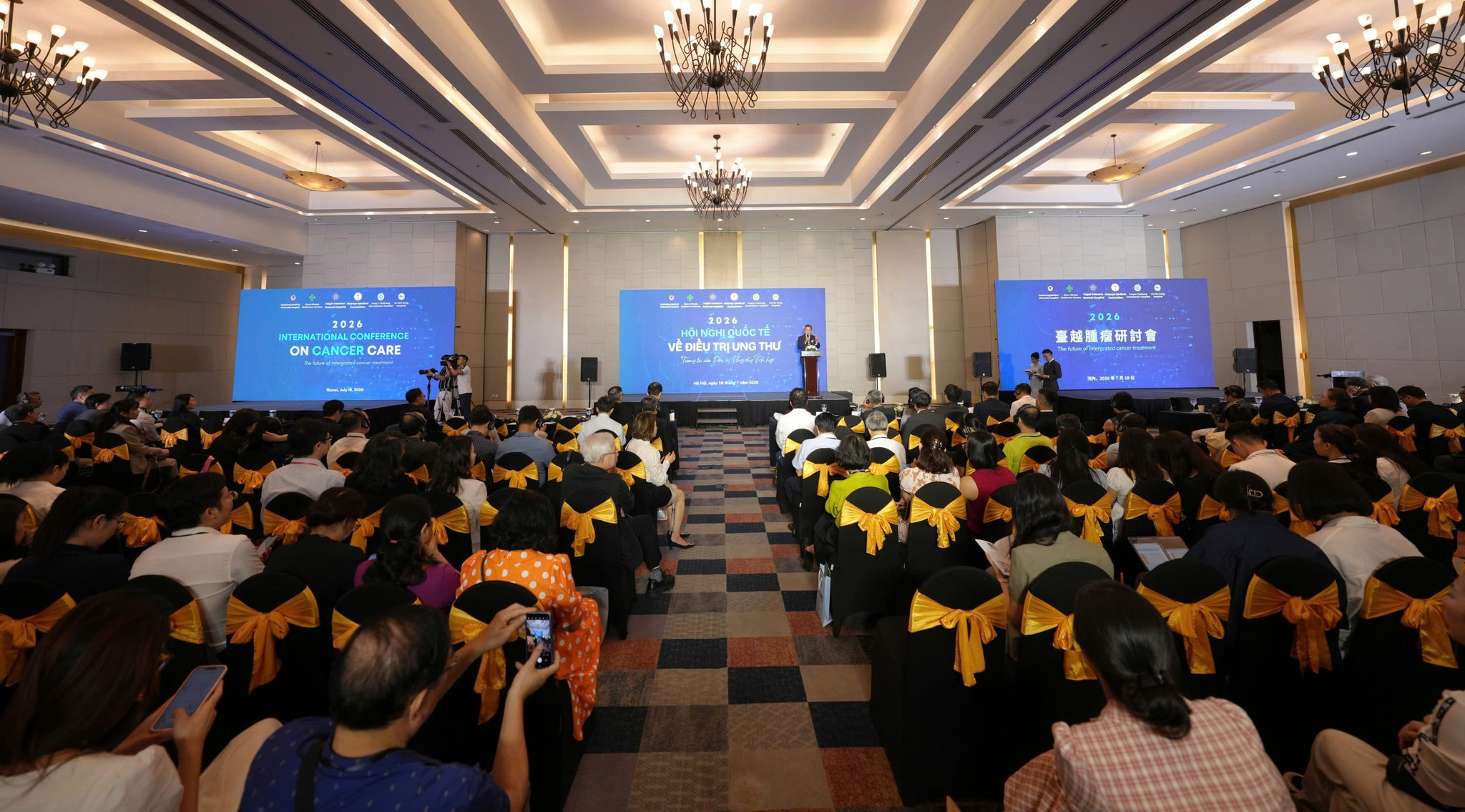 Toàn cảnh Hội thảo Quốc tế về Điều trị Ung thư 2026 tại Hà Nội. Ảnh: BTC