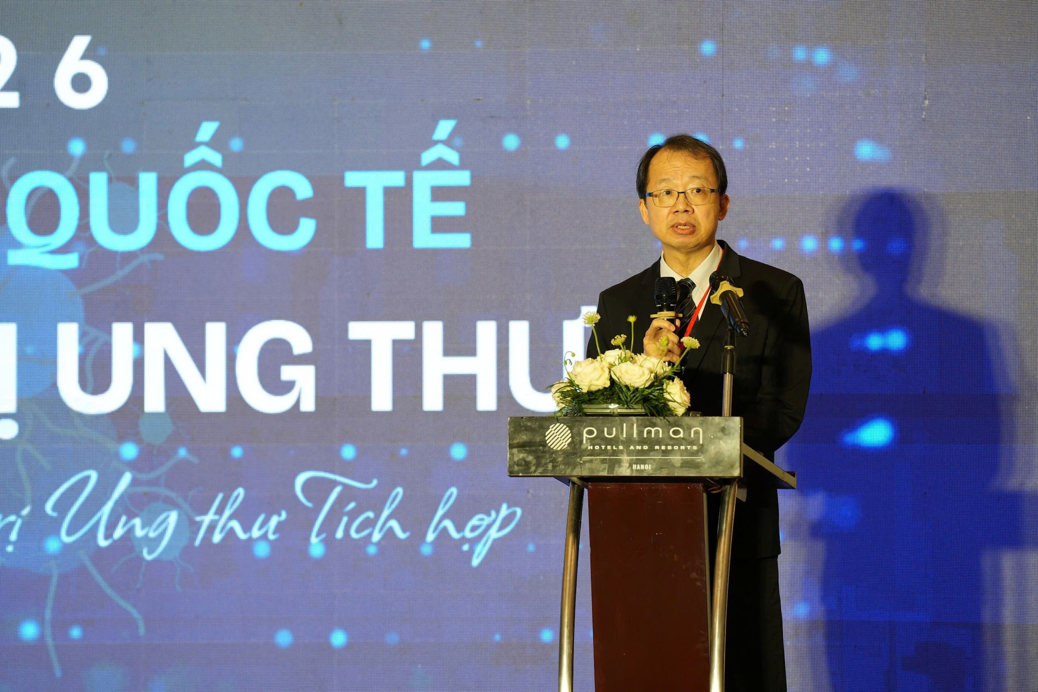 GS.TS.BS Shuu-Jiun Wang, Phó Giám đốc Bệnh viện Đa khoa Cựu chiến binh Đài Bắc phát biểu tại hội thảo. Ảnh: BTC