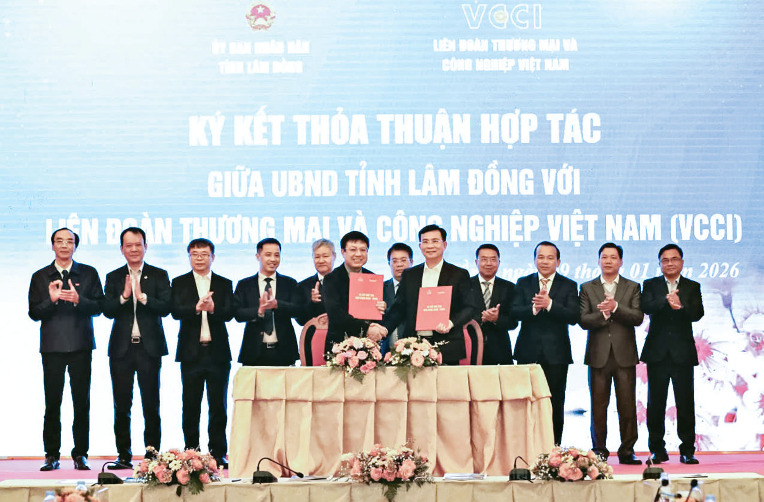 UBND tỉnh Lâm Đồng ký kết thỏa thuận hợp tác với VCCI về cải thiện môi trường đầu tư kinh doanh