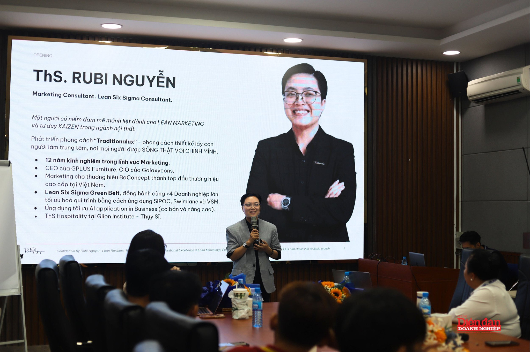 co-rubi-nguyen-giang-day-thiet-ke-mvp-nttu.jpeg