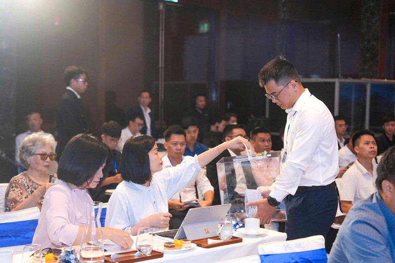 EIB đh