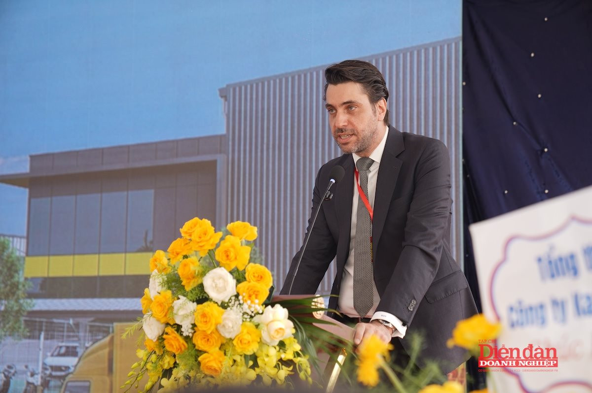 Ông Bertrand Juvigny_Tổng Giám đốc DHL Supply Chain Việt Nam và Tổng Giám đốc REI Việt Nam phát biểu tại Lễ động thổ DHL North Logistics Campus (2)