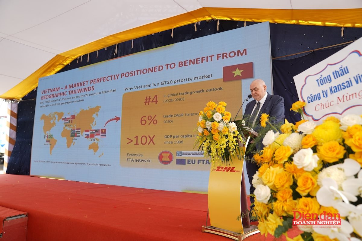 Ông Steve Walker_CEO DHL Supply Chain cụm Thái Lan - Việt Nam phát biểu tại Lễ động thổ DHL North Logistics Campus