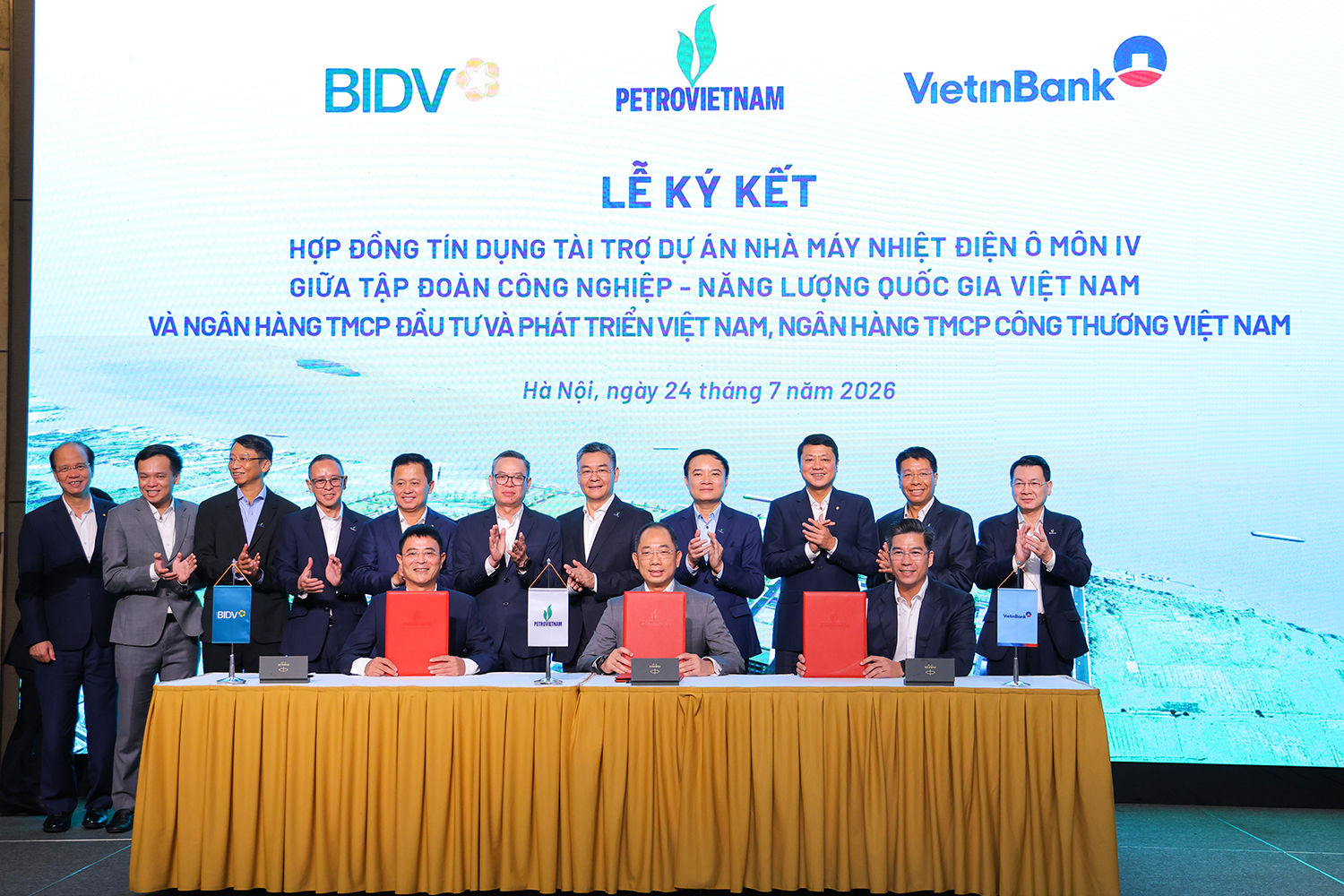 Petrovietnam cùng BIDV-VietinBank ký kết hợp đồng tín dụng thu xếp vốn cho NMNĐ Ô Môn IV