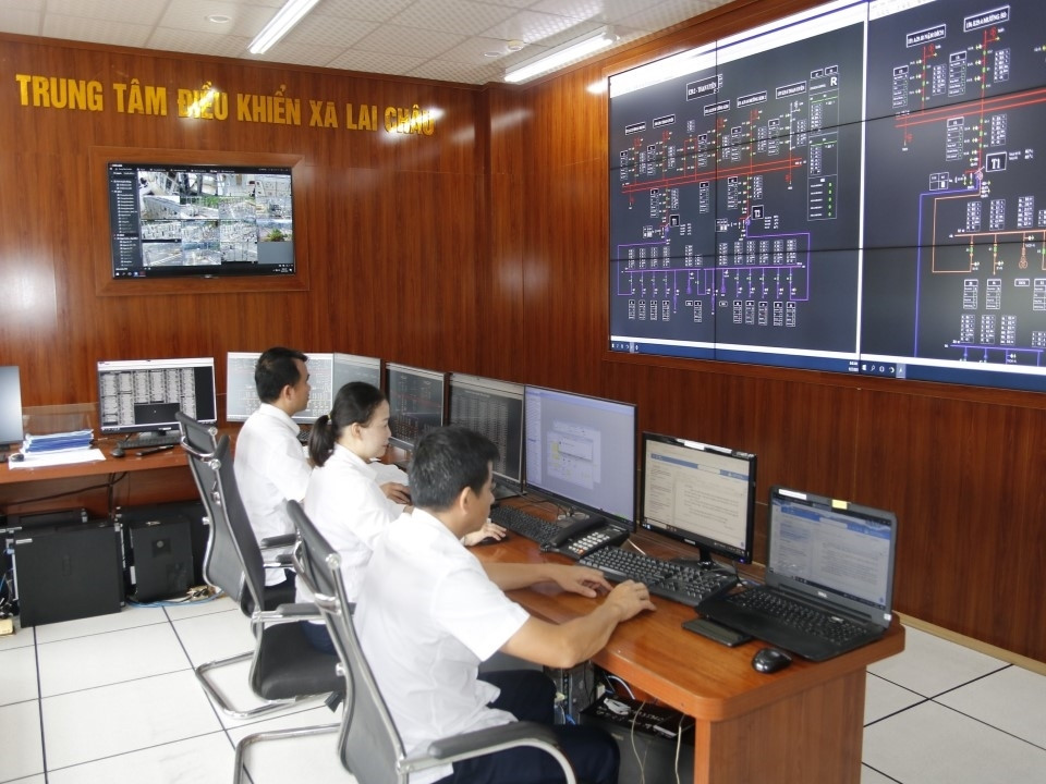 Công tác điều hành, giám sát lưới điện từ xa kết hợp với các giải pháp kỹ thuật góp phần nâng cao độ tin cậy cung cấp điện và hiệu quả vận hành hệ thống