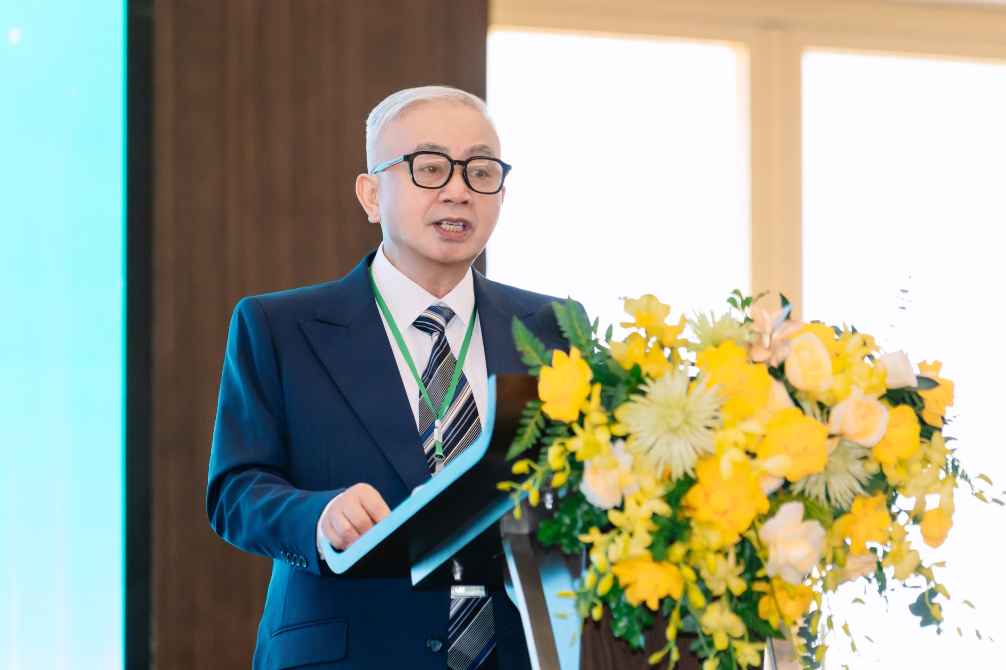 NSND Vũ Ngoại Hợp1