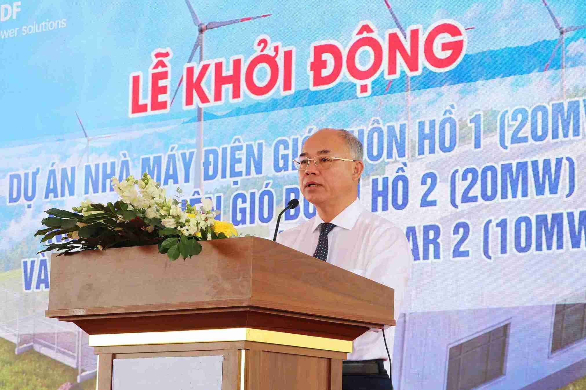 Ông Trương Công Thái - Phó Chủ tịch UBND tỉnh Đắk Lắk phát biểu khởi công Nhà máy điện gió Buôn Hồ 1, Buôn Hồ 2 và Cư M