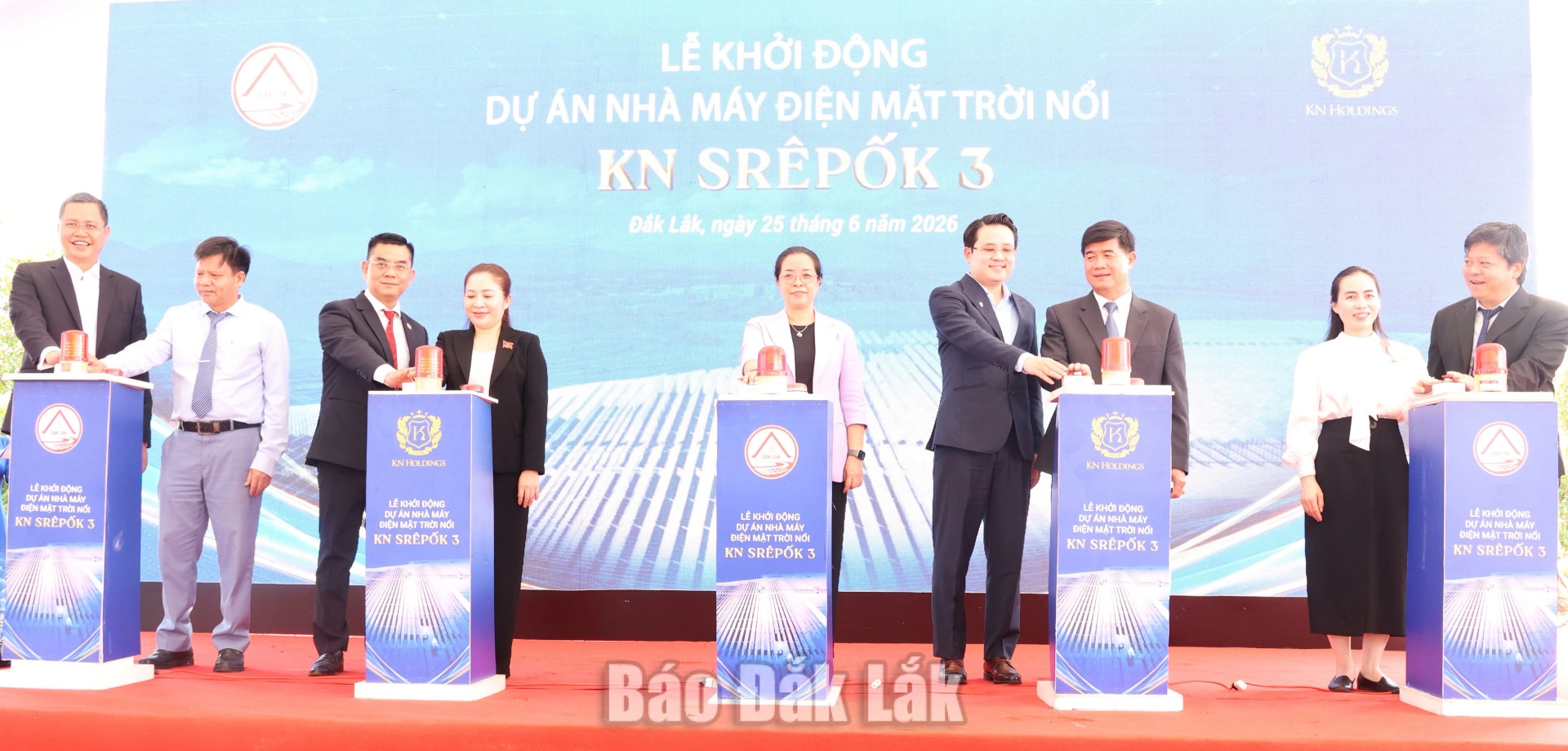 Sáng 25_6, tại xã Ea Nuôl, Công ty Cổ phần Điện mặt trời Srêpốk 3 tổ chức Lễ khởi động Dự án Nhà máy điện mặt trời nổi KN Srêpốk 3