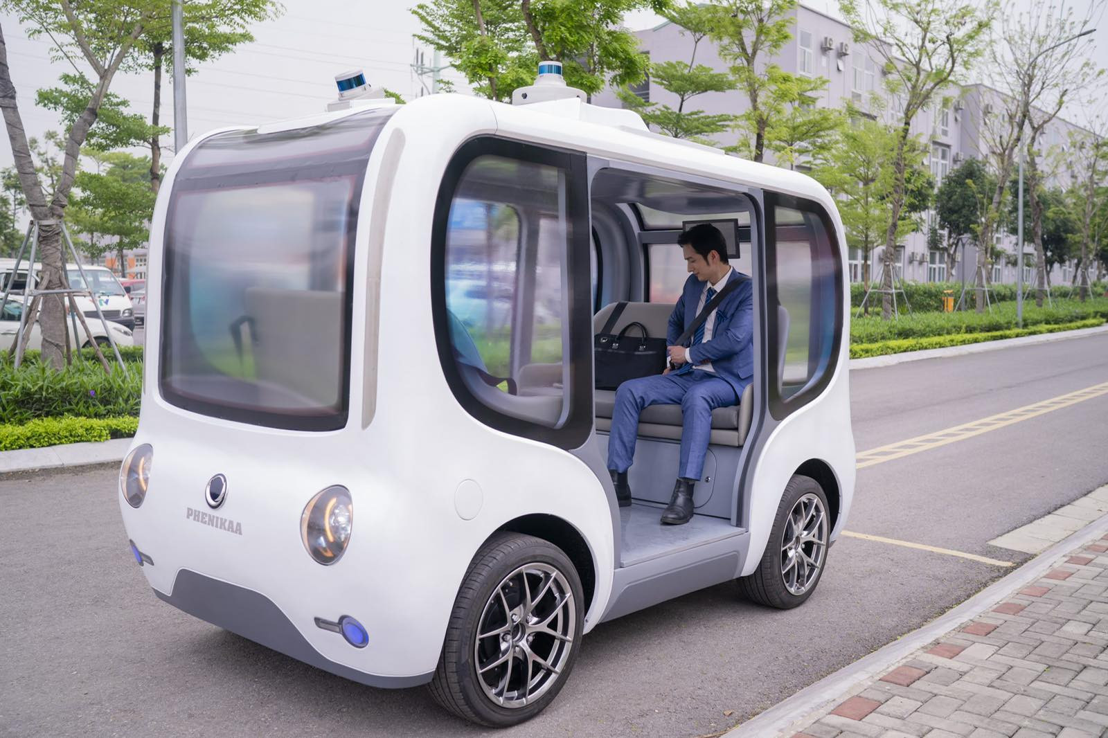 Xe buýt mini không người lái do doanh nghiệp Việt phát triển