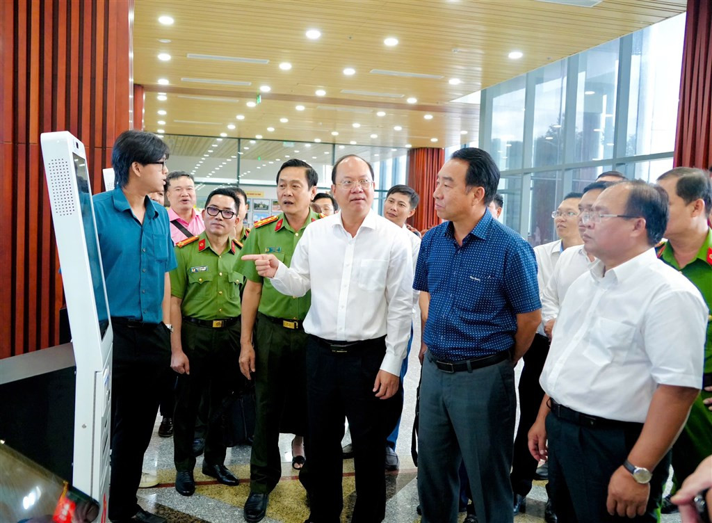 triển khai thí điểm “Trạm công dân số” phải lấy người dân làm trung tâm, bảo đảm thuận tiện, dễ sử dụng và phù hợp nhu cầu thực tế