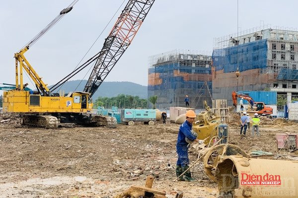 Tín dụng bất động sản cần tập trung tái cấp vốn cho các dự án có đủ điều kiện, an toàn về pháp lý để thúc đẩy thị trường hồi phục. Ảnh: LV