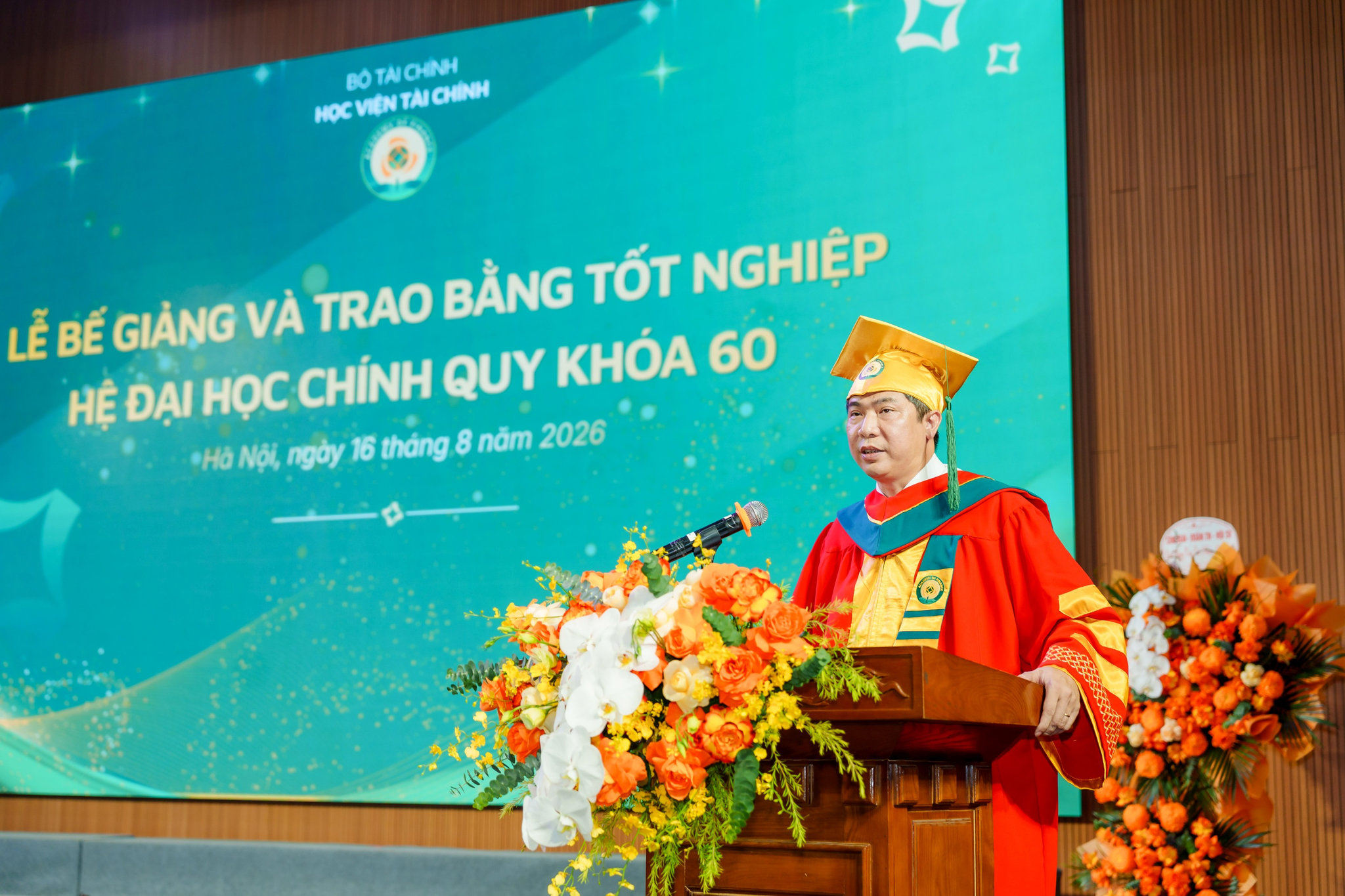 lễ tốt nghiệp K60 (2)