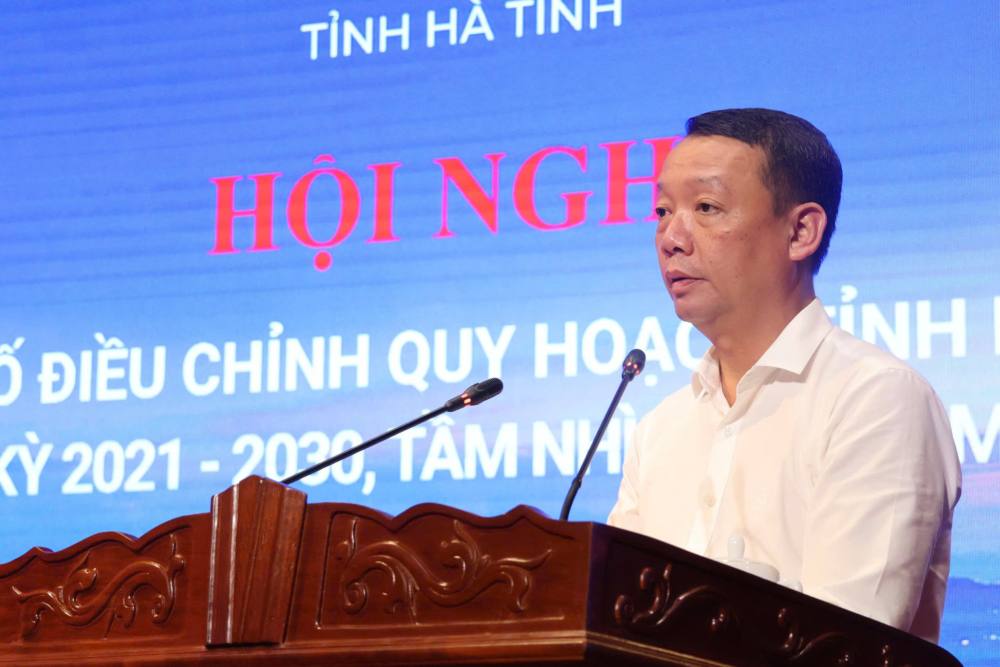Chủ tịch UBND tỉnh Phan Thiên Định phát biểu kết luận hội nghị. Ảnh: hatinh.gov.vn
