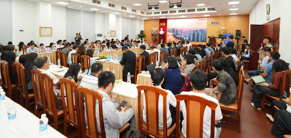 3.10 Toàn cảnh Diễn đàn Bất động sản khu vực phía Nam Mở dư địa tăng trưởng mới
