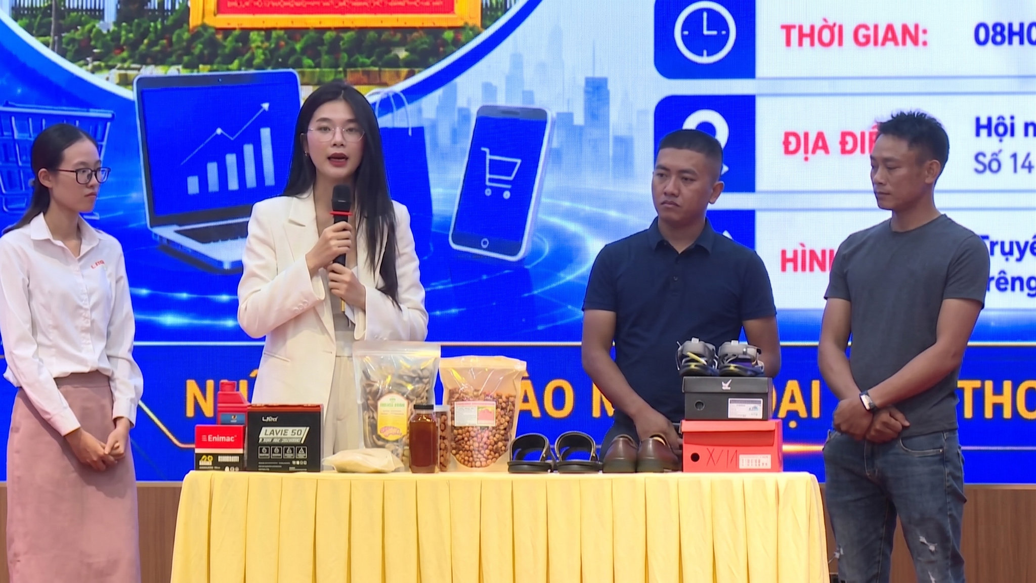 Chuyên gia livestream Lương Ý Như