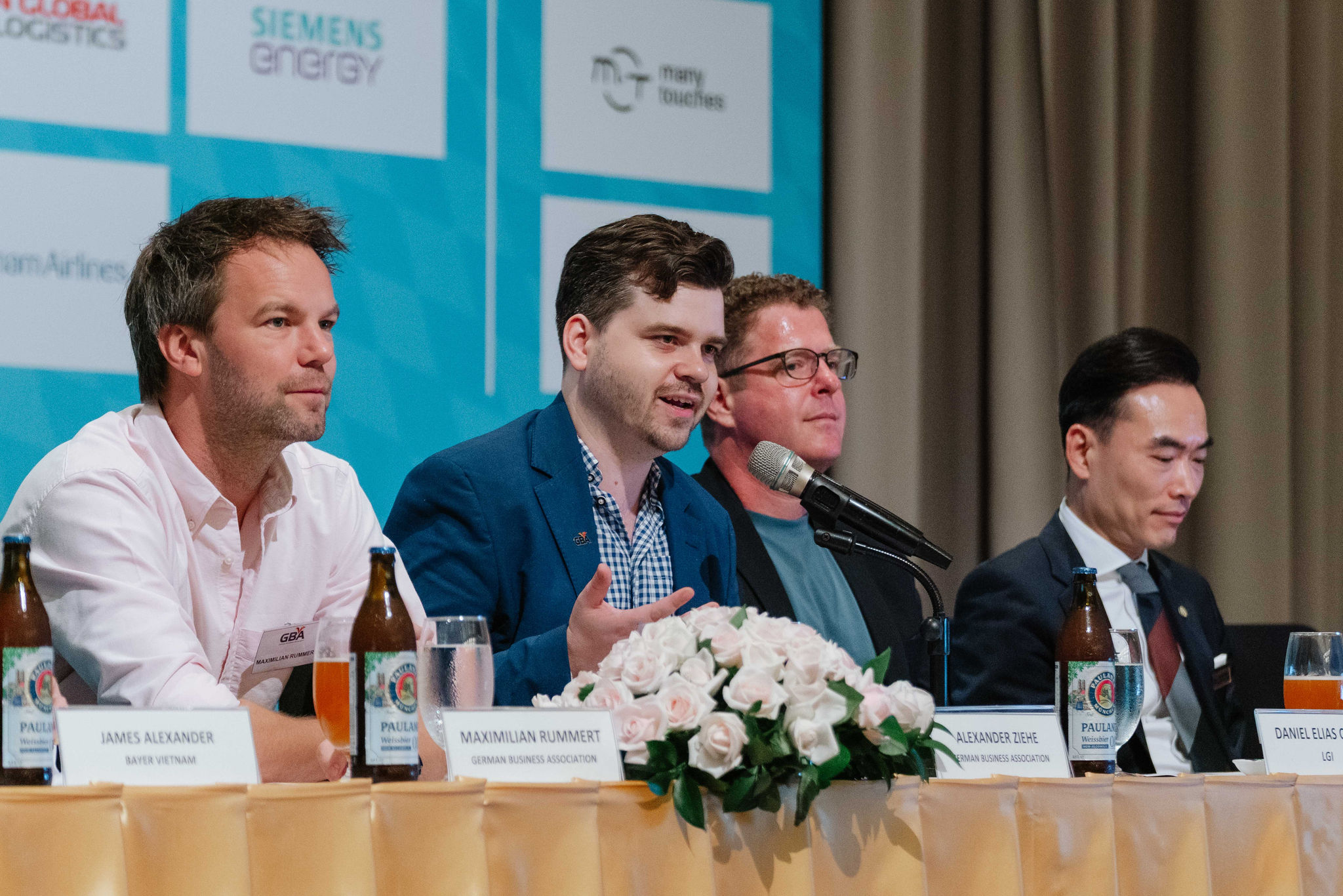 Ông Alexander Ziehe chia sẻ thông tin về Oktoberfest Vietnam 2026 tại họp báo