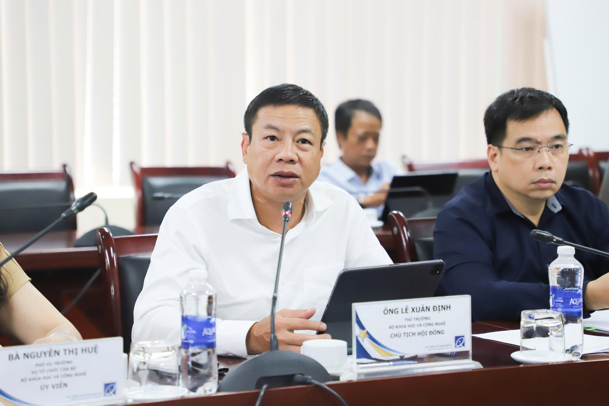 Thứ trưởng Bộ KH&CN Lê Xuân Định phát biểu tại phiên họp hội đồng