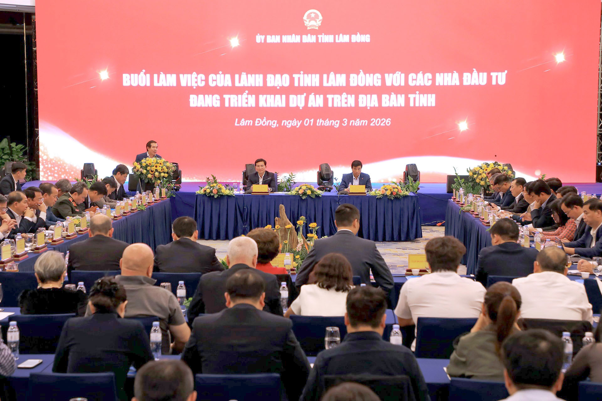 ãnh đạo tỉnh Lâm Đồng đã có buổi làm việc với các nhà đầu tư để trao đổi và định hướng tháo gỡ các khó khăn, vướng mắc trong quá trình thực hiện dự án trên địa bàn tỉnh Lâm Đồng