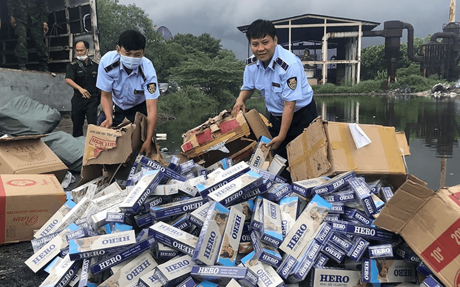 Lực lượng chức năng tăng cường kiểm tra, ngăn chặn thuốc lá nhập lậu tại các tuyến biên giới trọng điểm.