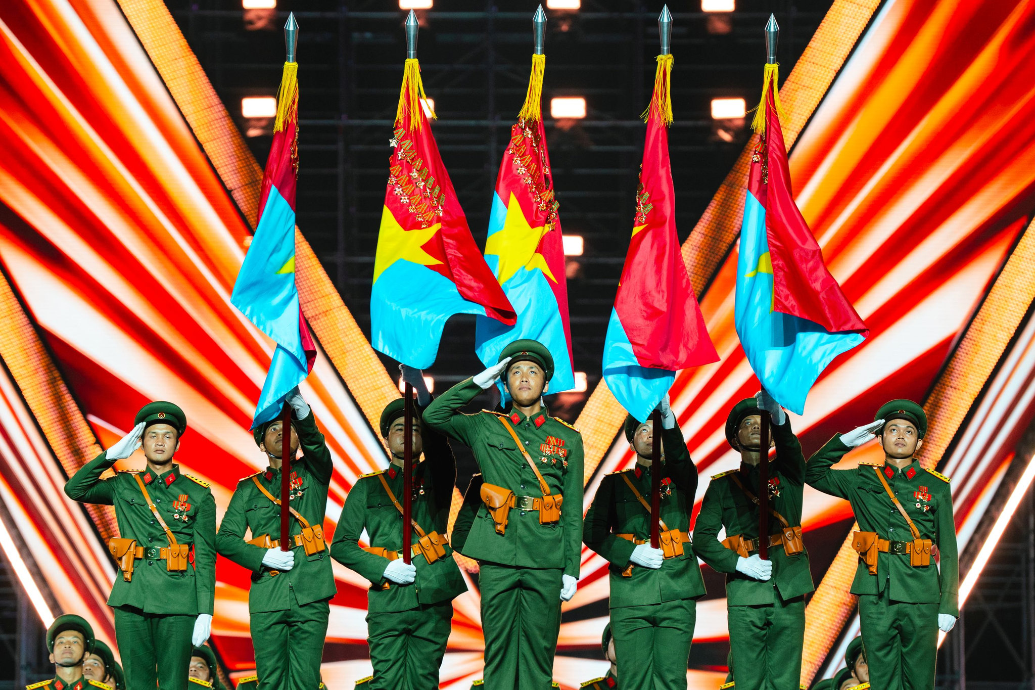 Tổ quốc trong tim (3)