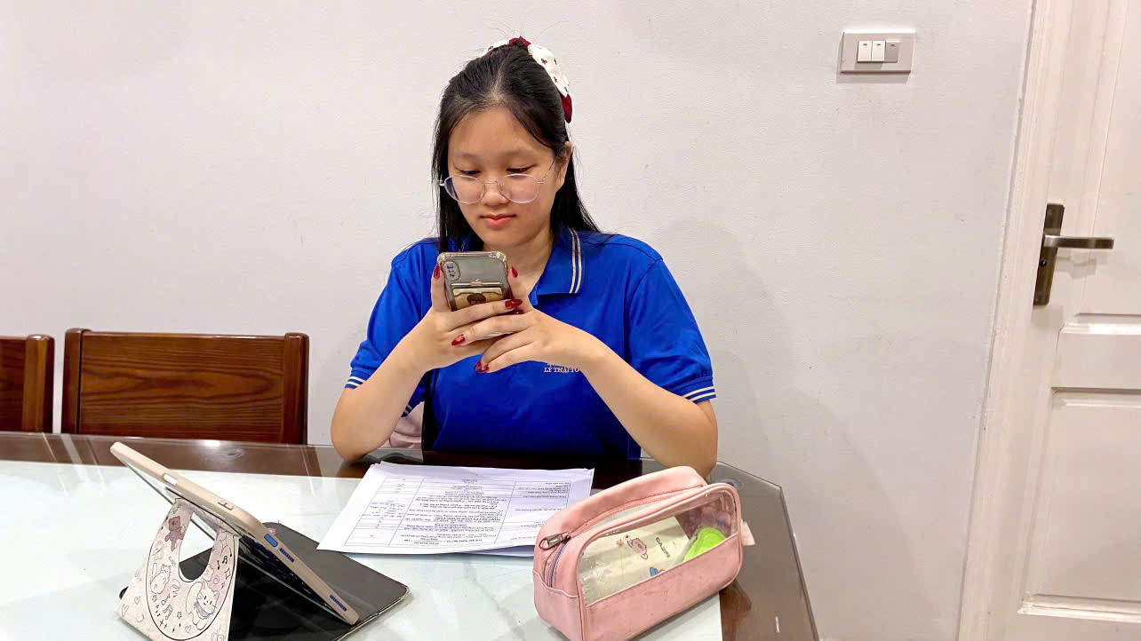 An Chi - Học sinh lớp 11 trường THPT Lý Thái Tổ, Hà Nội